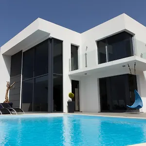  Holiday home Luxo & Conforto Portugal